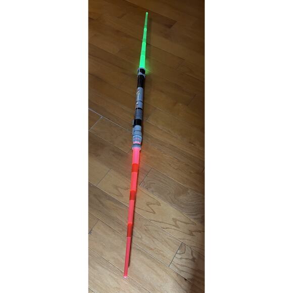 Disney Star Wars Bladebuilders Double Lightsaber Red Green Extendable Light Up - Picture 1 of 7